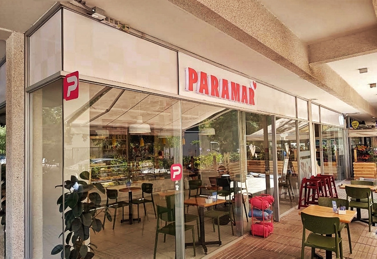 Paramar Café