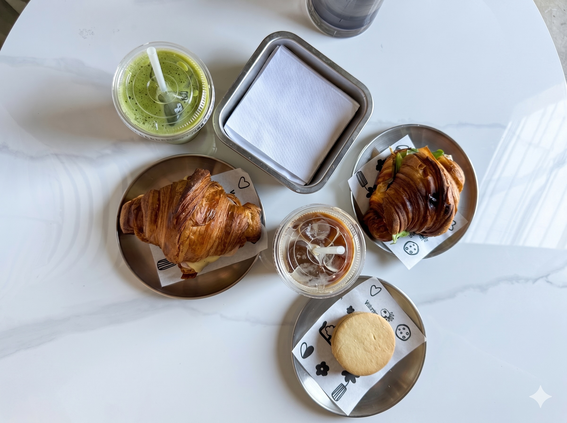 VAIKAVA Coffee & Bread