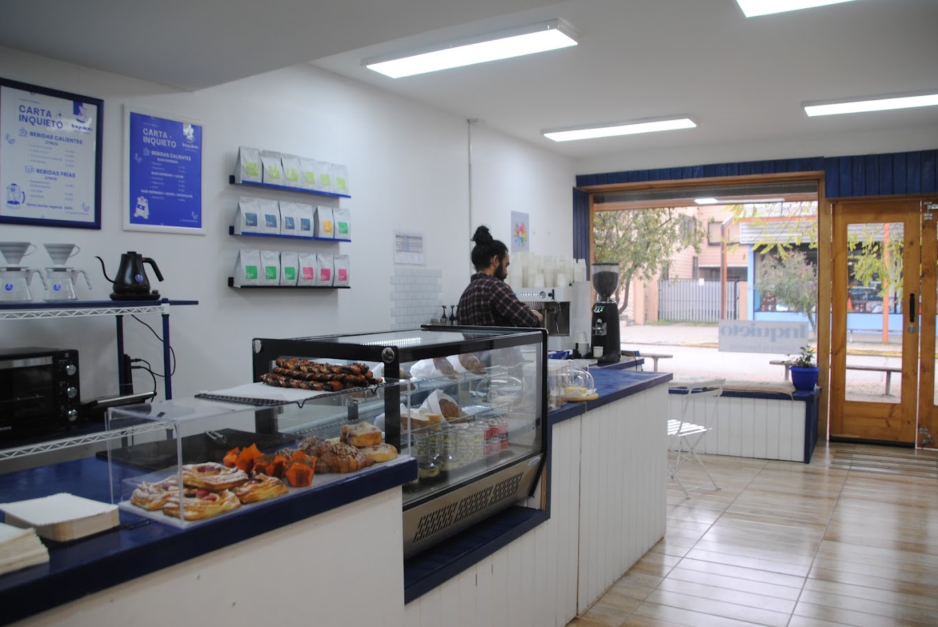 Inquieto Cafetería